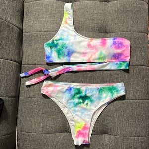 Shein colorful two-piece swimsuit L